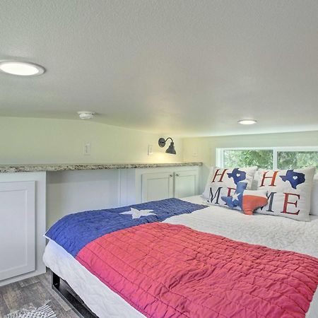 Cozy Mckinney Tiny Home With Porch And Fire Pit! Zewnętrze zdjęcie