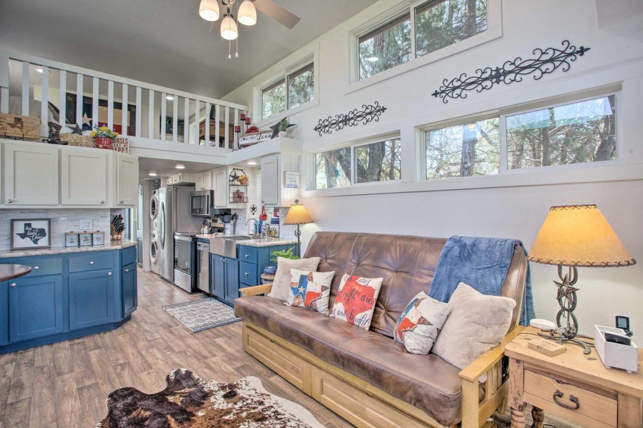 Cozy Mckinney Tiny Home With Porch And Fire Pit! Zewnętrze zdjęcie