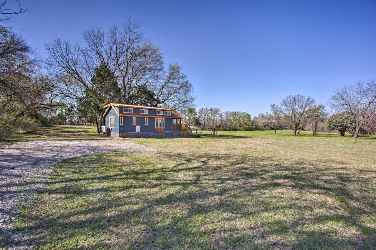 Cozy Mckinney Tiny Home With Porch And Fire Pit! Zewnętrze zdjęcie