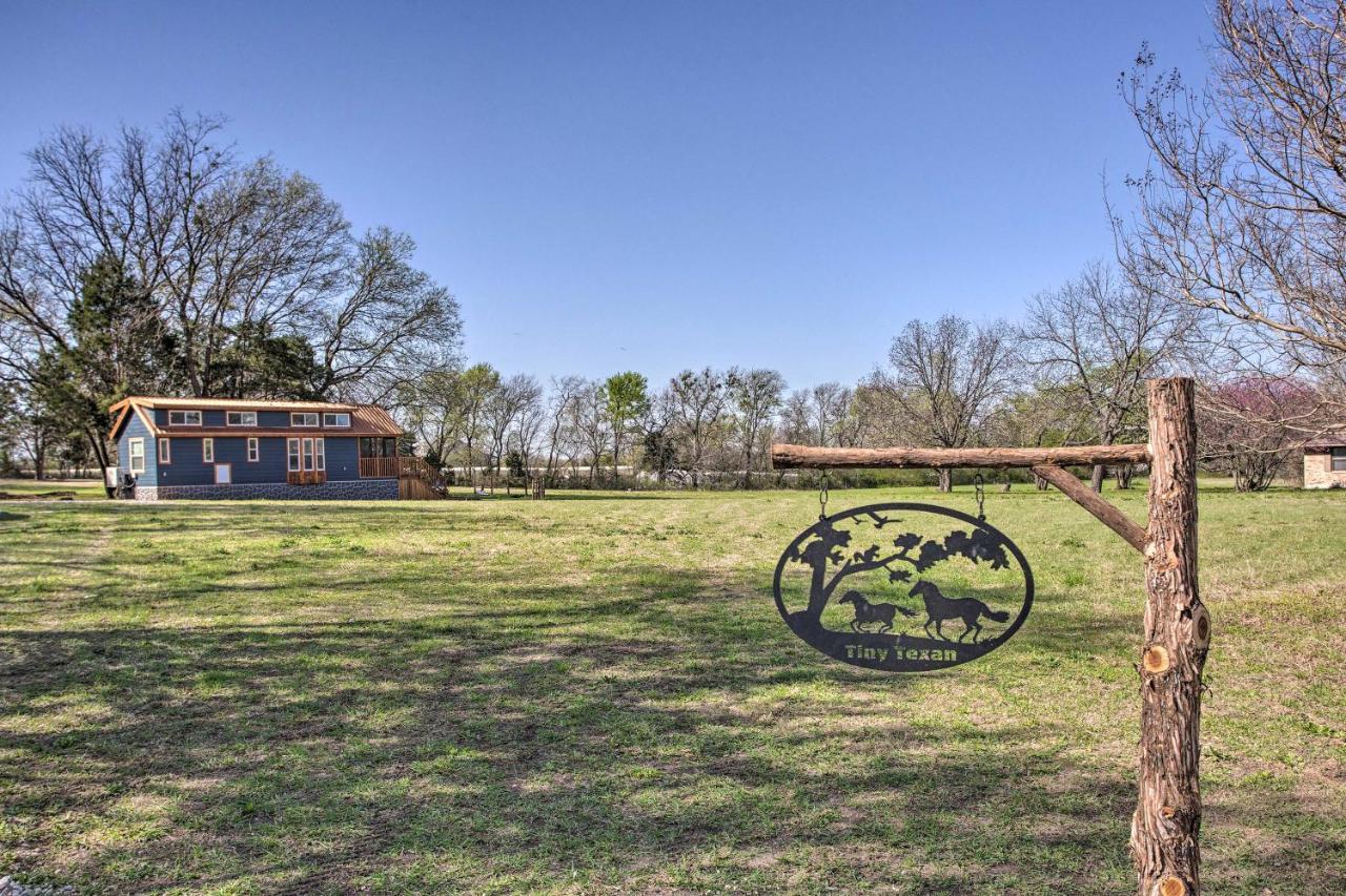 Cozy Mckinney Tiny Home With Porch And Fire Pit! Zewnętrze zdjęcie